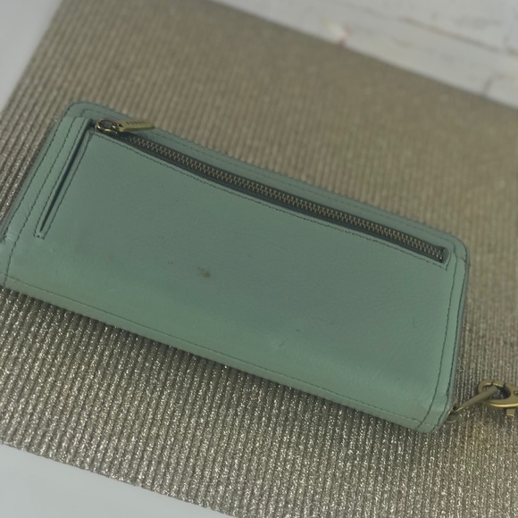 Fossil: Womens Full Zip Mint Green Wallet - Picture 9 of 11